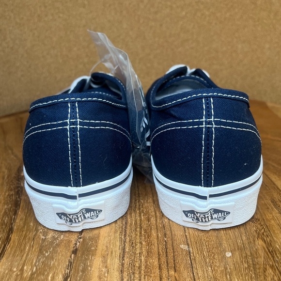 Vans
Classic
Brand new - Picture 7 of 8